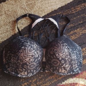Victoria's Secret 38DD Very Sexy push-up bra